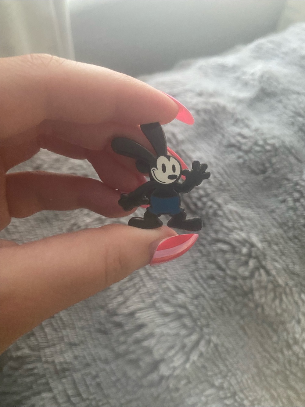 Disney pins